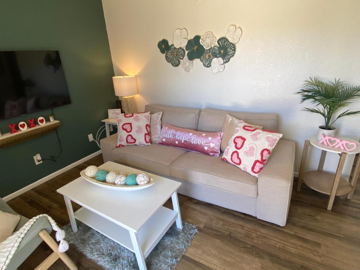 Contemporary 2-Bedroom Rental Unit Eagle Pass Exterior photo